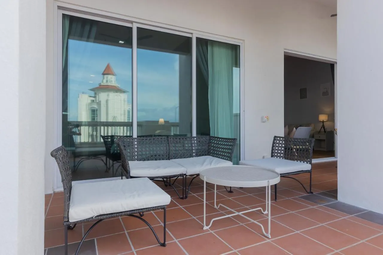 Straits Quay Waterside Suite Penang Tanjung Tokong Apartment